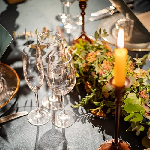 クリスタルホール